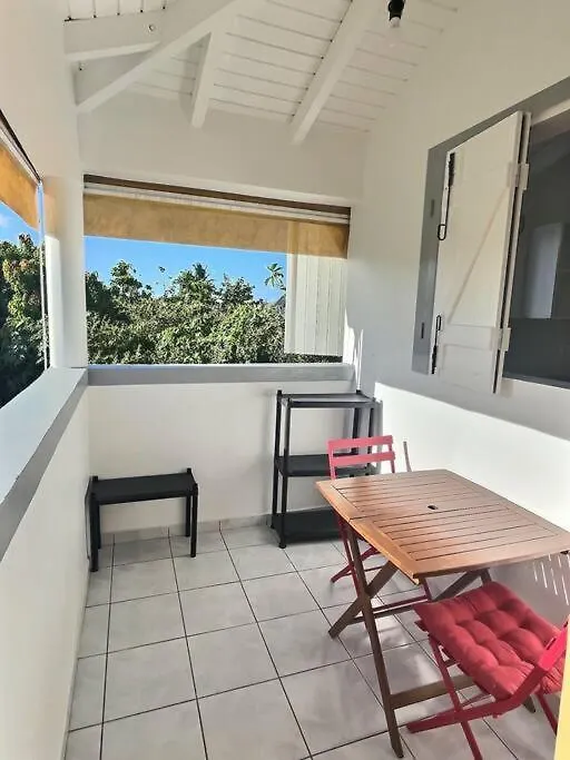 Apartment Appart Lumineux En Hauteur Avec Piscine Saint-Francois